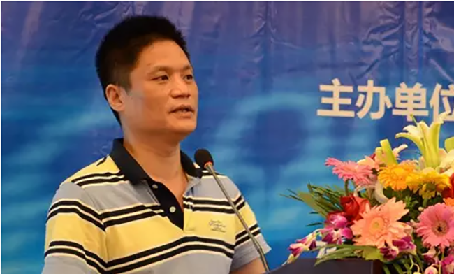 88858cc永利官网信息化研究中心主任杨冰之发表主题演讲