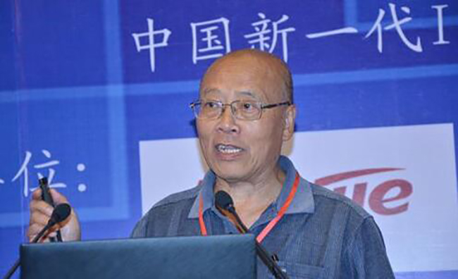 资深信息化专家、原中国信息协会副会长胡小明发表了题为《对新型智慧城市建设顶层设计的思考》的精彩演讲