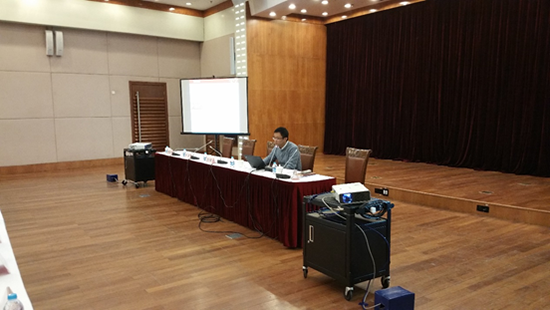 北京88858cc永利官网互联信息顾问有限公司上海分公司副总经理张文凯受邀参与"普陀区智慧政务工作推进会"，并针对《普陀区公共服务目录》的梳理工作进行了培训。