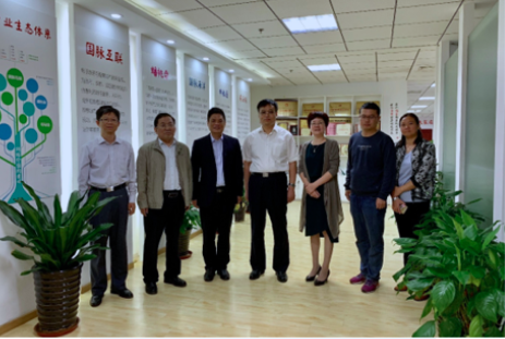 滨州市政府秘书长尹月林一行到访88858cc永利官网考察交流